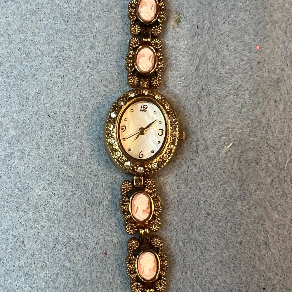 Vintage Gold and Cream Women's Cameo Watch